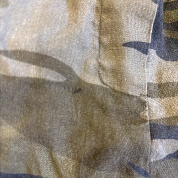 JOHNNY WAS Vella Camo-Print Cropped Linen Pants Size XS - Picture 10 of 10